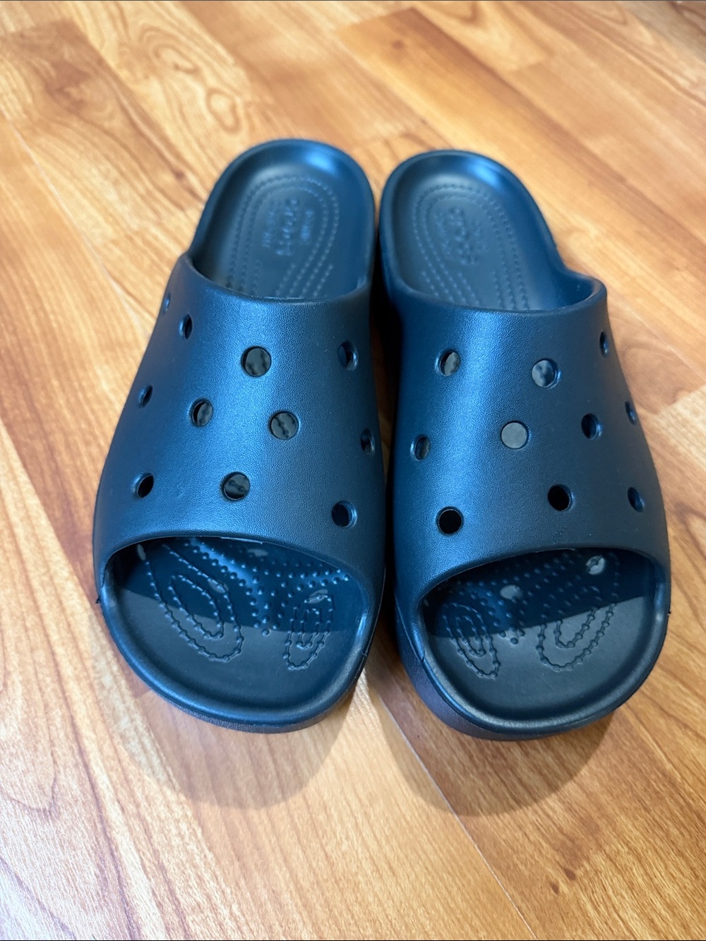 Women’s Black Slip-On Slide Crocs Sandals - Picture 12 of 12